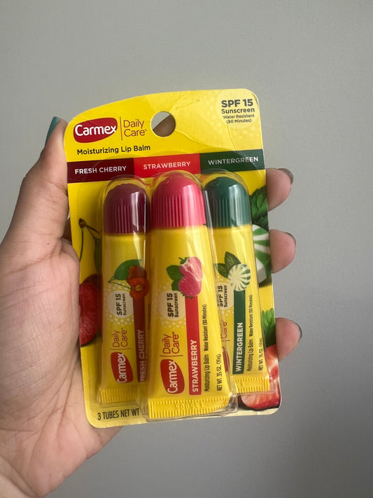 Carmex Daily Care Moisturizing Lip Balms with Octinoxate, Oxybenzone, SPF 15 - Bálsamo hidratante de labios Carmex